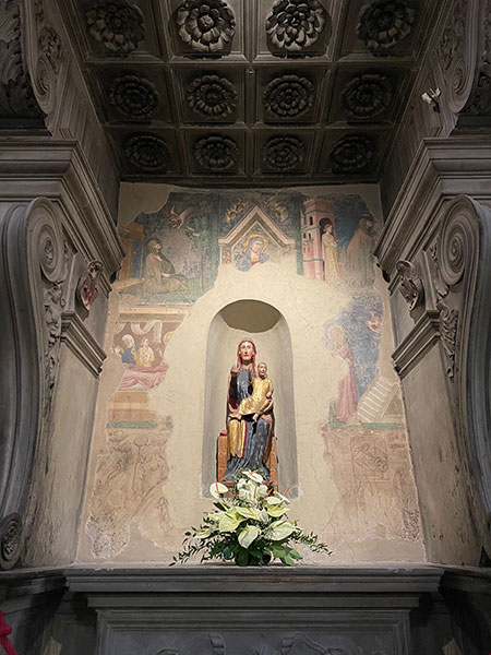 アレッツォのドゥオモ・聖母子像13世紀末