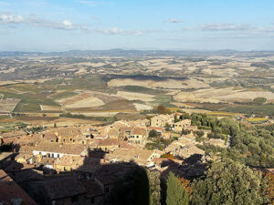 10月末オルチャ渓谷の眺め
