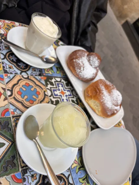 シラクーサで朝食